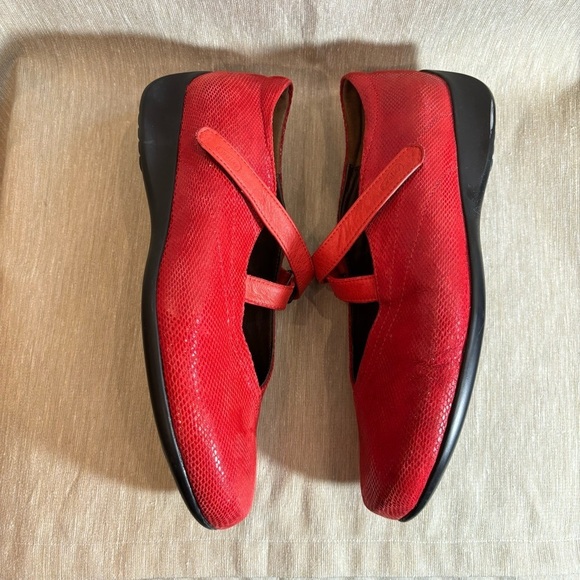 WOLKY Sz 42 Passion Mary Janes Comfort Leather Sheen  Red Classic Walking Shoes - Picture 6 of 9